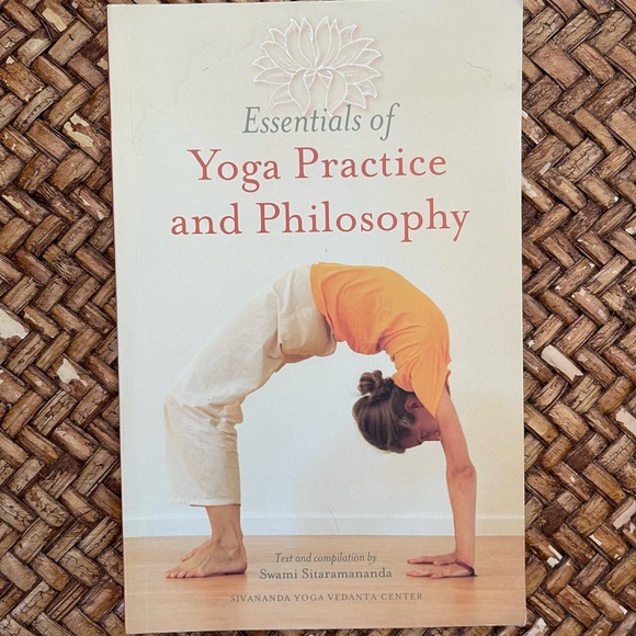 Book Used Good Condition Paperback Yoga Practice & Philosophy Meditation Spirit - Picture 2 of 12